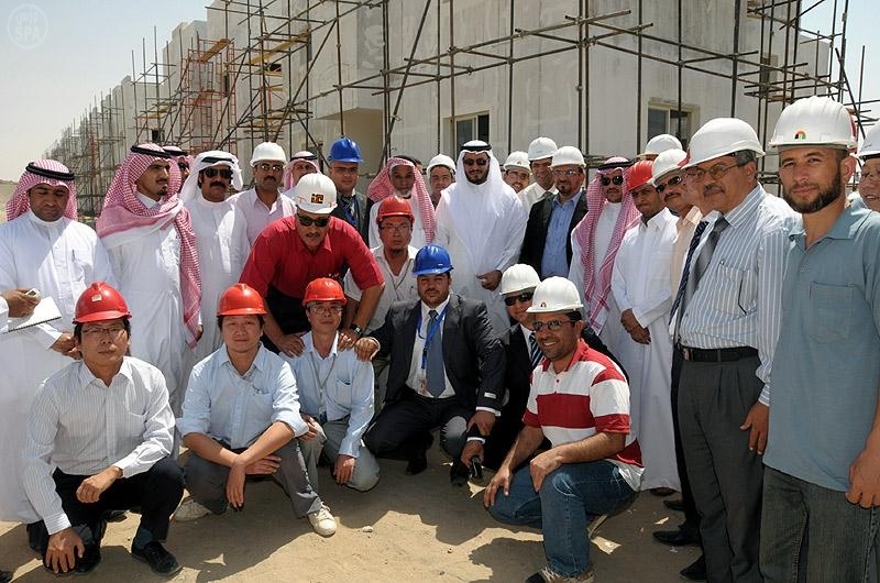 صور حديثة لإسكان حائل .. عمل على مدار الساعة