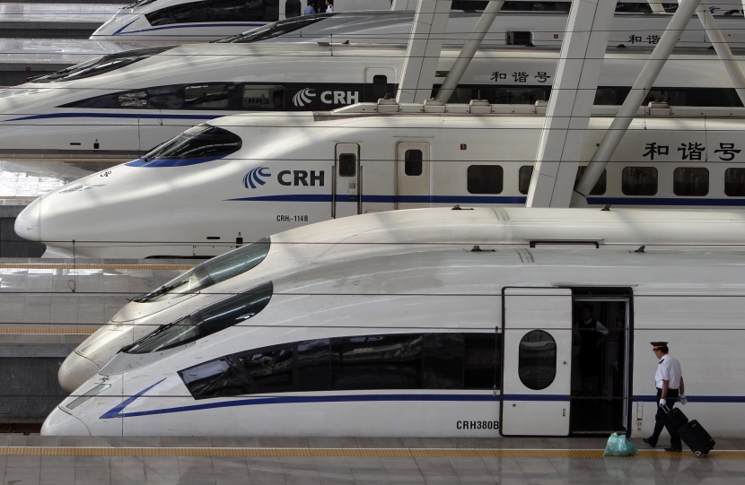 الصين تسحب 54 قطارا فائق السرعة من خط بكين-شنغهاي بسبب "مشاكل فنية"
