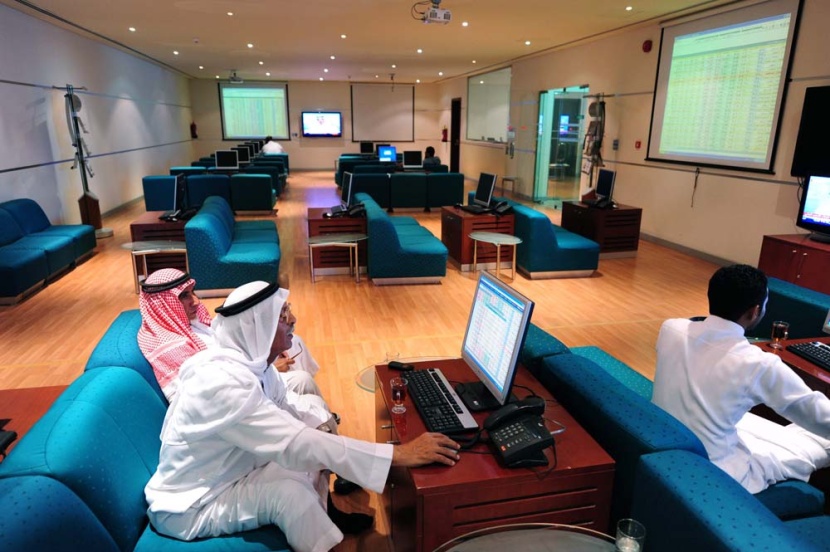 الأسهم السعودية تعكس اتجاهها في آخر التداولات وتكسب 13 نقطة