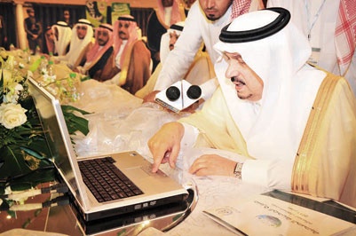 أمير القصيم رعى حفل تدشين مدينة عنيزة الصحية وافتتح مؤسسة العوهلي
