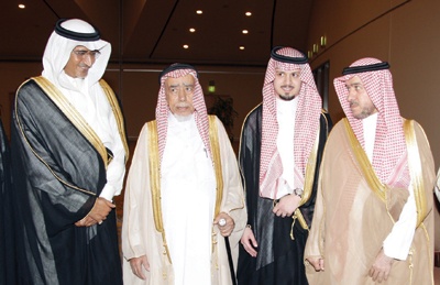 المنجم يحتفلون بزفاف كريمتهم إلى بندر المشاري