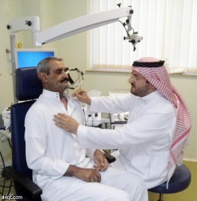 مدينة الملك عبدالله الطبية بمكة تنجح في زراعة جهاز صوتي من السيلكون لخمسيني