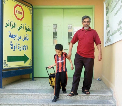 11 ألف جالون من المواد الكيماوية تخنق الدمام وتعلّق الدراسة