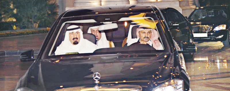 بعد وفاة ولي العهد.. الملك يغادر المستشفى