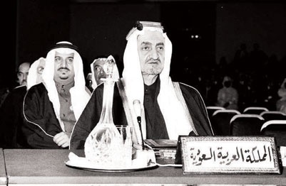 تاريخ عريض في السياسة وإدارة الدولة
