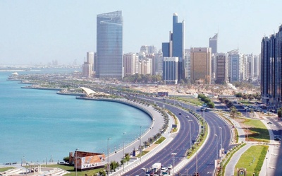 بعد قرار تأخير مشاريع عملاقة  .. هل تشد أبوظبي الحزام؟