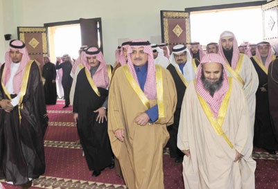 أمير تبوك يدشن جامع الأمير سلطان في مركز بئر بن هرماس