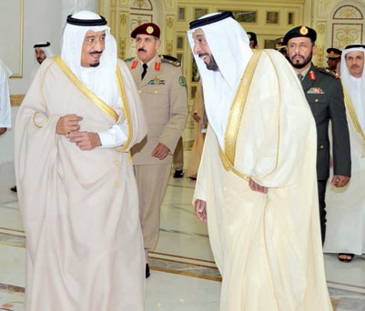 رئيس الإمارات يستقبل الأمير سلمان ووزراء دفاع الخليج