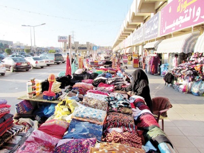 مشروع لتنظيم «البسطات النسائية» يوفر لهن الأمن والخصوصية