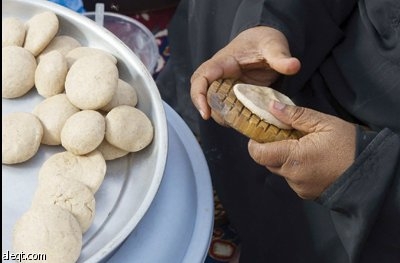 أمير القصيم: منزلي لا يخلو من منتجات الأسر