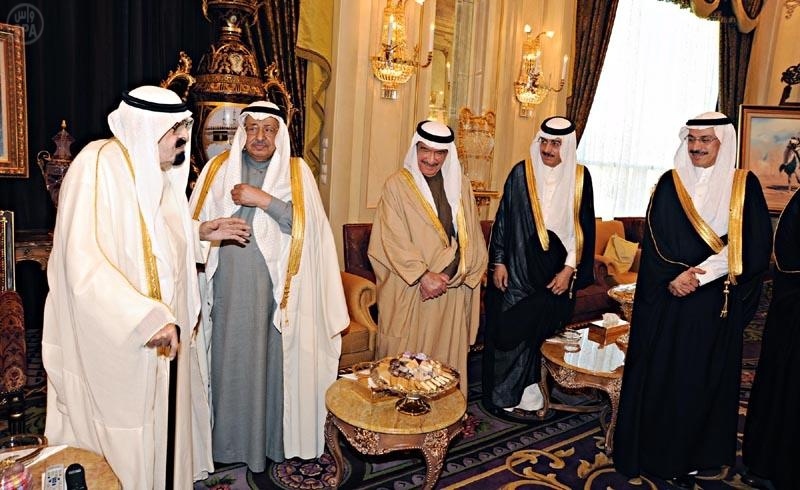الوزراء الجدد يؤدون القسم بين يدي الملك