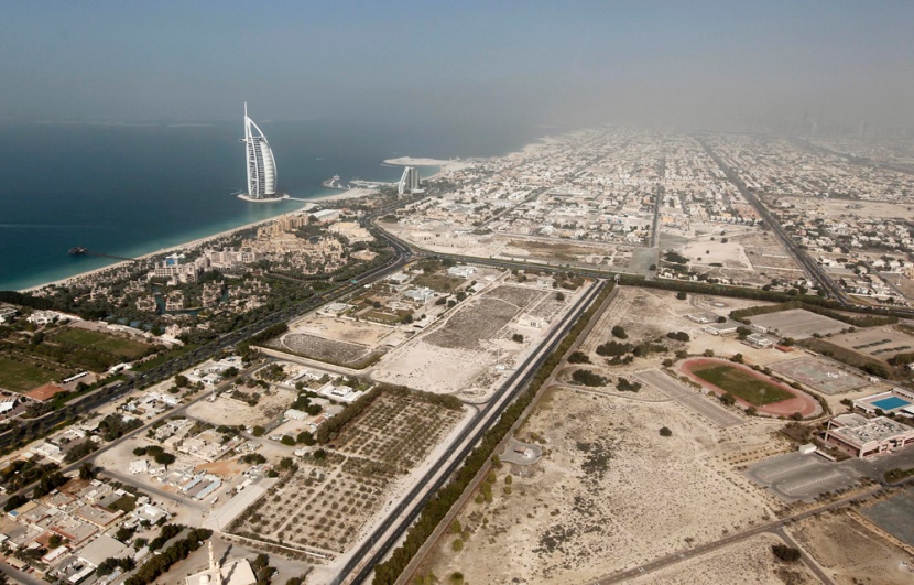 صور جوية لمدينة دبي في الإمارات