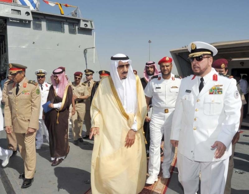 وزير الدفاع: قواتنا المسلحة معنية بالدفاع عن الوطن ضد أي تهديد أو عدوان خارجي