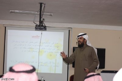 أبو شرارة يحاضر عن الثقافة المرورية في شقراء