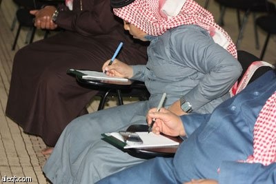 أبو شرارة يحاضر عن الثقافة المرورية في شقراء
