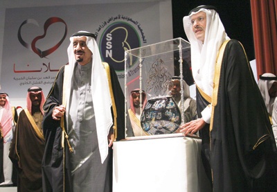 وزير الدفاع: السعوديون دائما متعاونون على البر والتقوى