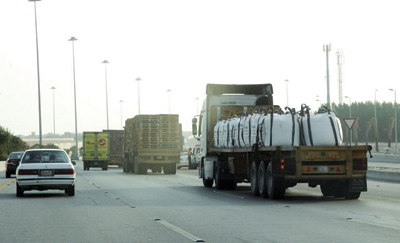 تكليف شركة استشارية بتطوير «النقل البري»
