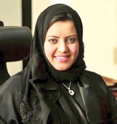 شابة تترك الوظيفة وتحتضن 100 مشروع نسائي على مدى 12 عاما