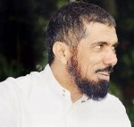 العودة يتحدى منع «أسئلة الثورة» ويطرحه على «تويتر»