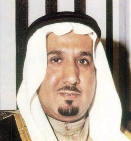 «الخيرية الصالحية» تكرّم عبد الرحمن أبا الخيل في عنيزة