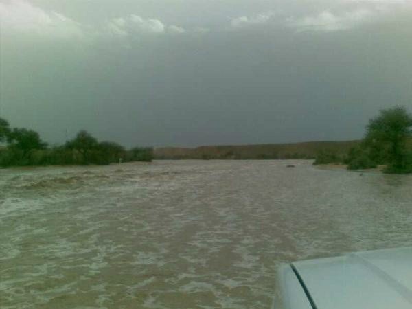 الرياض تحت الأمطار.. ومنسوب سد حريملاء يرتفع إلى 4 أمتار