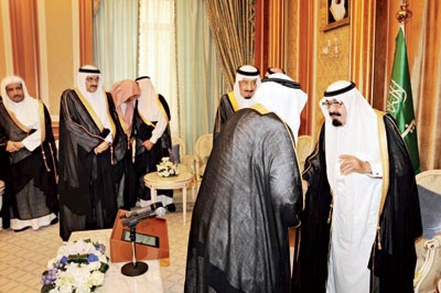 الملك للمسؤولين: لا تغلقوا أبوابكم أمام الشعب