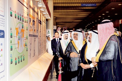 مراحل تطور الاقتصاد السعودي من القرش النحاسي إلى أكبر منتج للنفط