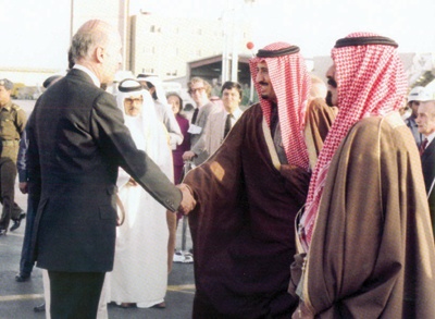 سلمان.. الانشغال لا يمنعه من الدقة