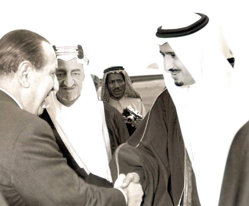 الأمير سلمان رجل العلاقات الخارجية