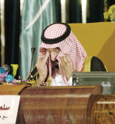 «البر» فكرة حوّلها إلى مظلة خيرية جمعت تحتها 8 آلاف أسرة