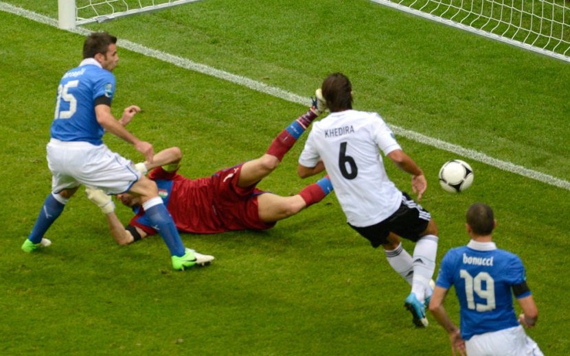 إيطاليا تهزم ألمانيا بالتخصص وتباري أسبانيا على لقب يورو 2012