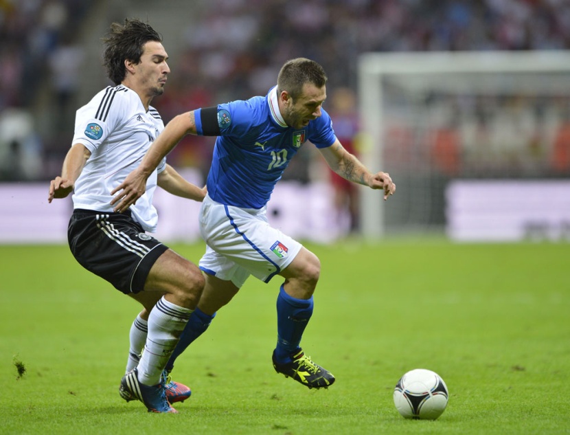 إيطاليا تهزم ألمانيا بالتخصص وتباري أسبانيا على لقب يورو 2012
