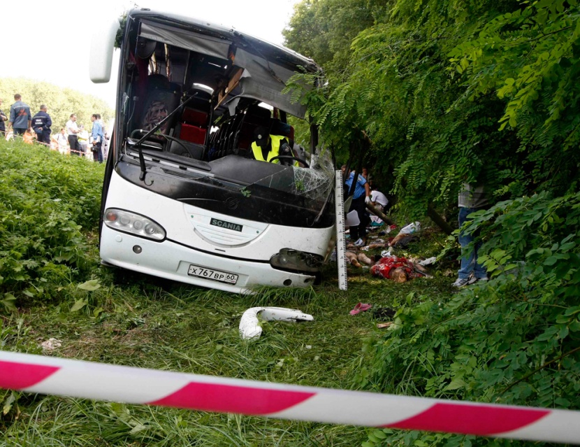 مقتل 14 في حادث تحطم حافلة في أوكرانيا
