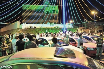 أبها «مدينة الضباب»..  تفتح ذراعيها  للسائحين بـ «مرحباً ألف»