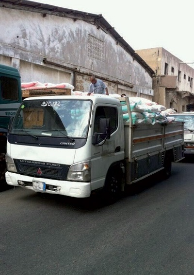 موزعو الدقيق لـ "الاقتصادية" : المخابز غير المرخصة أبرز أسباب السوق السوداء