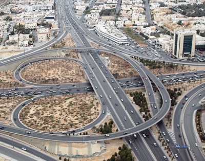 وزير النقل يكشف لـ "الاقتصادية" عن توسعة جديدة لشبكة الخطوط الحديدية