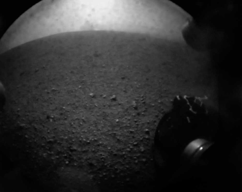 مسبار فضائي يهبط على كوكب المريخ للبحث عن أدلة على وجود مقومات أساسية للحياة - فيديو
