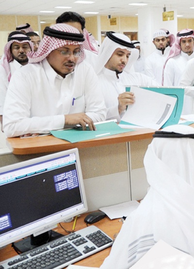 مختصون: البيروقراطية والاشتراطات التعجيزية تضعفان دور بنك التسليف