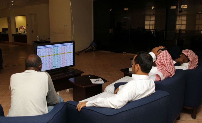 مؤشر الأسهم السعودية يخسر 7 نقاط عند مستوى 7097