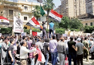 الحبس عاماً مع إيقاف التنفيذ للمعتدين على السفارة السعودية في القاهرة