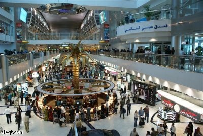 مطار دبي يتخطى حاجز الـ 5 ملايين مسافر في شهر واحد
