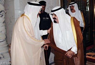 خادم الحرمين يصل إلى منى للإشراف على راحة الحجاج