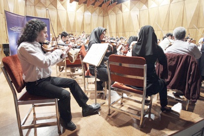 العقوبات الاقتصادية تعصف بالموسيقى الإيرانية