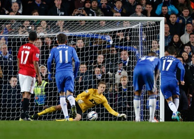 قصة مصورة.. تشيلسي يثأر من مانشستر يونايتد ويطيح به من الدور الرابع بكأس كارلينج