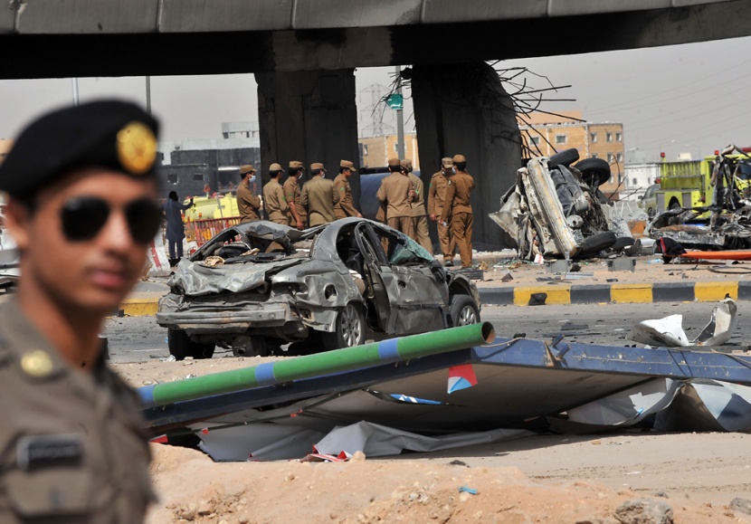 قصة مصورة.. انفجار شاحنة الغاز في الرياض بعدسات وكالات الأنباء