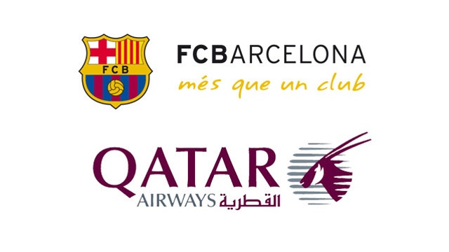 شعار "الخطوط الجوية القطرية" على قميص برشلونة الاسباني