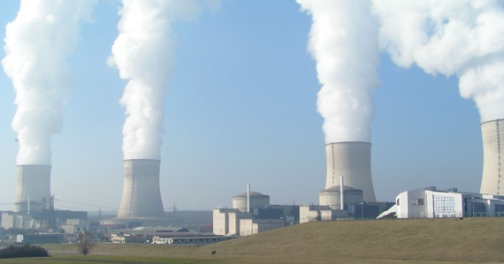 الإمارات توقع مع روسيا اتفاقية تعاون في مجال الطاقة النووية