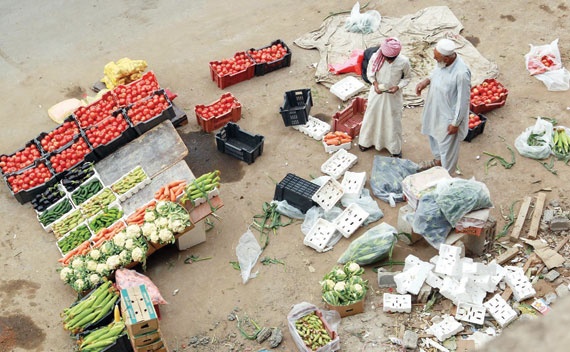 نفايات متكدسة