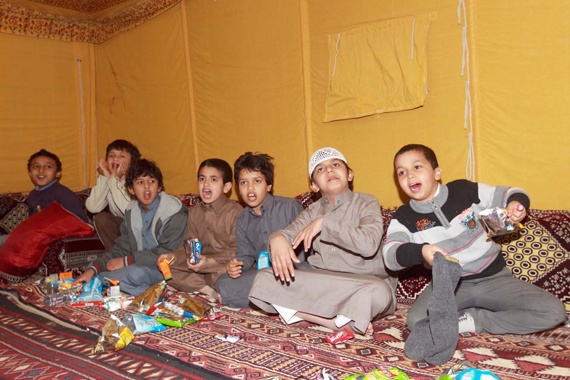 قصة مصورة : أطفال "إنسان" يستمتعون بالأجواء الباردة في الثمامة