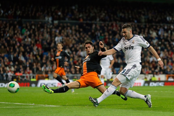 قصة مصورة : فوز صعب لريال مدريد على فالنسيا في كأس أسبانيا